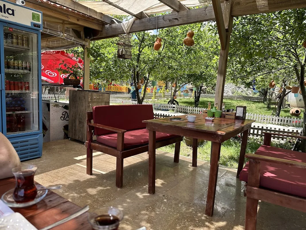 Montenegro Restaurant & Butik Hotel