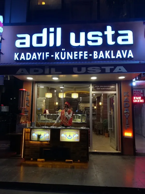 Adil Usta