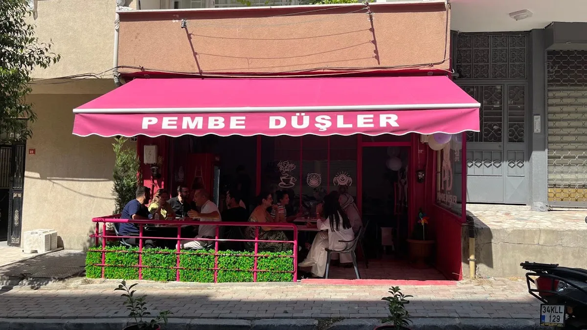 Pembe Düşler Cafe
