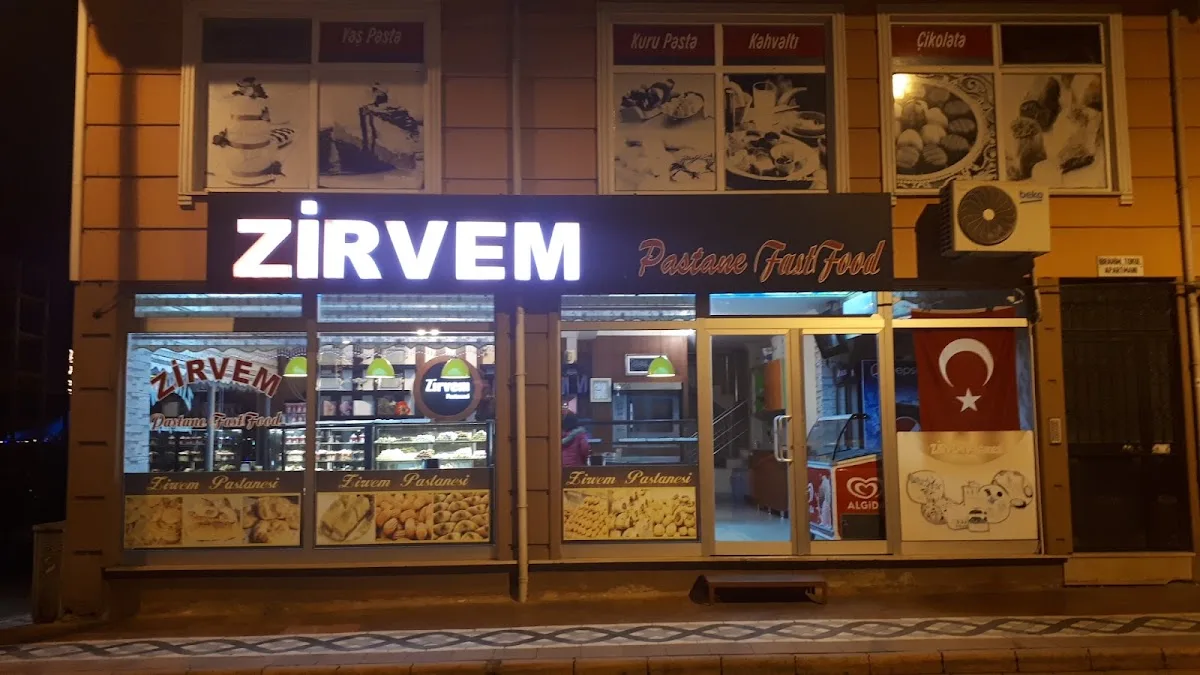 Zirvem Pastanesi