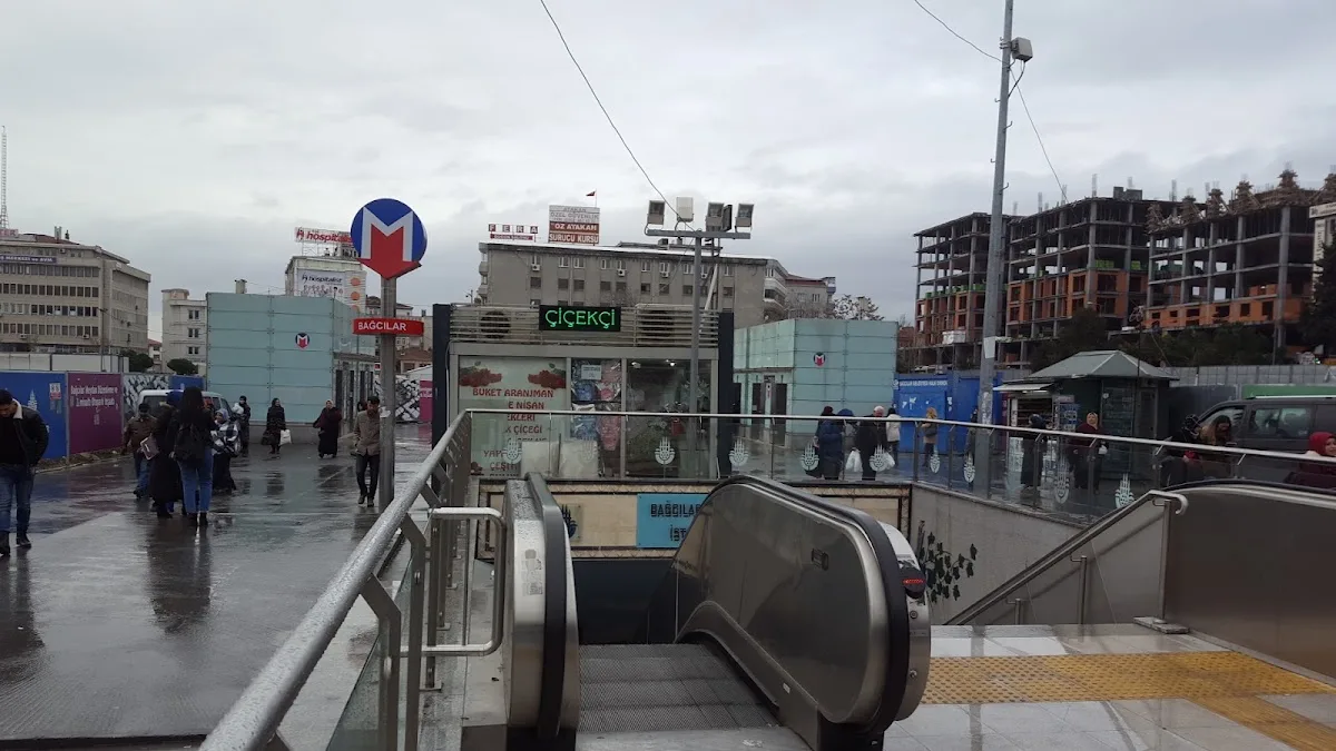 Bağcılar Meydan İstasyonu