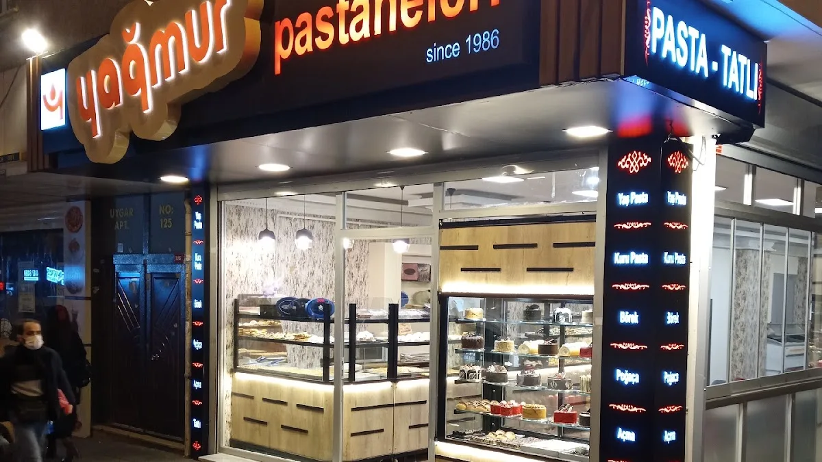 Yağmur Pastanesi