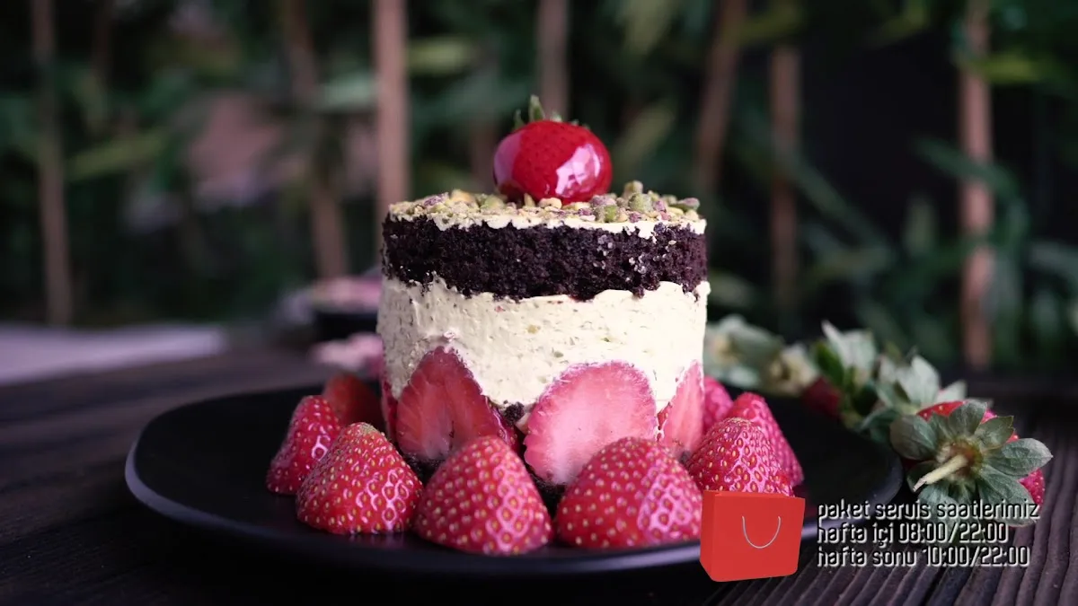 Pavlova Bakery & Cake