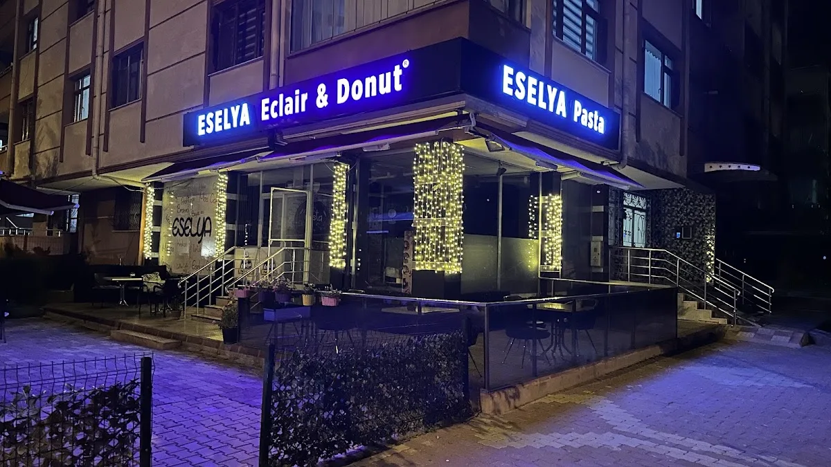 Eselya Pasta & Ekler / Sandviç Ye