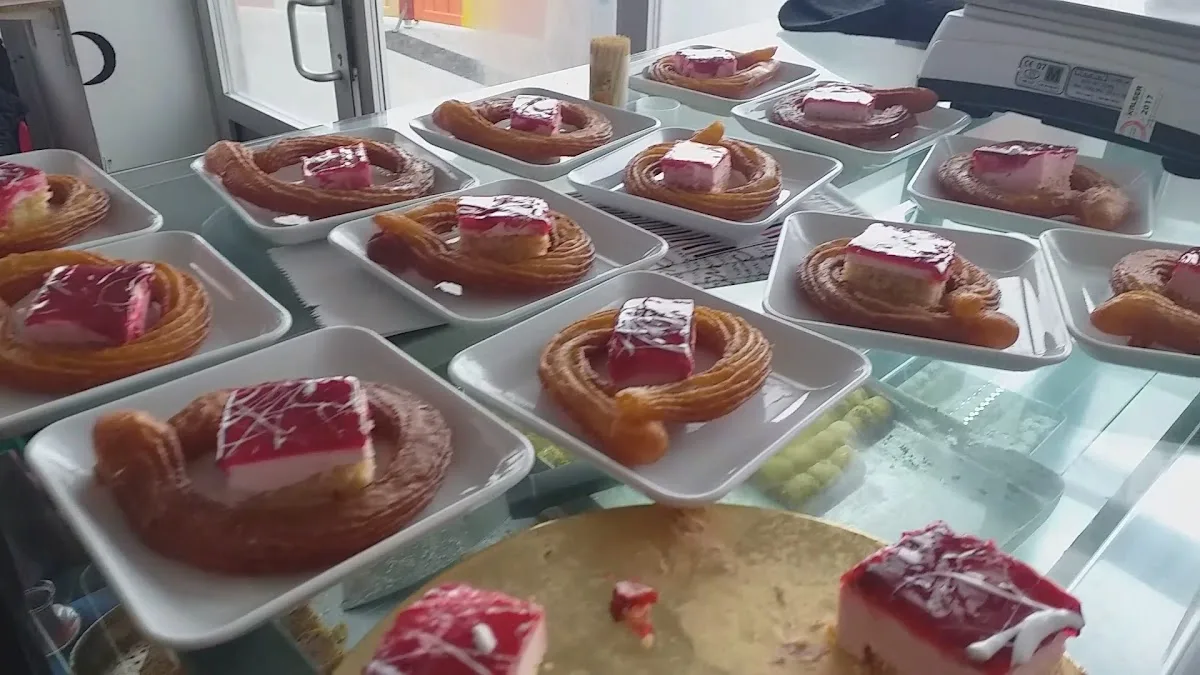 Sancak Tuğra pastanesi