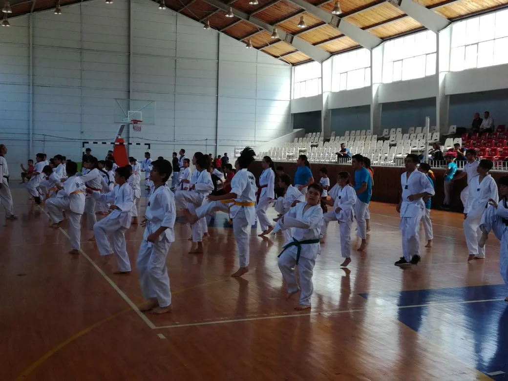 Karataş Spor Salonu