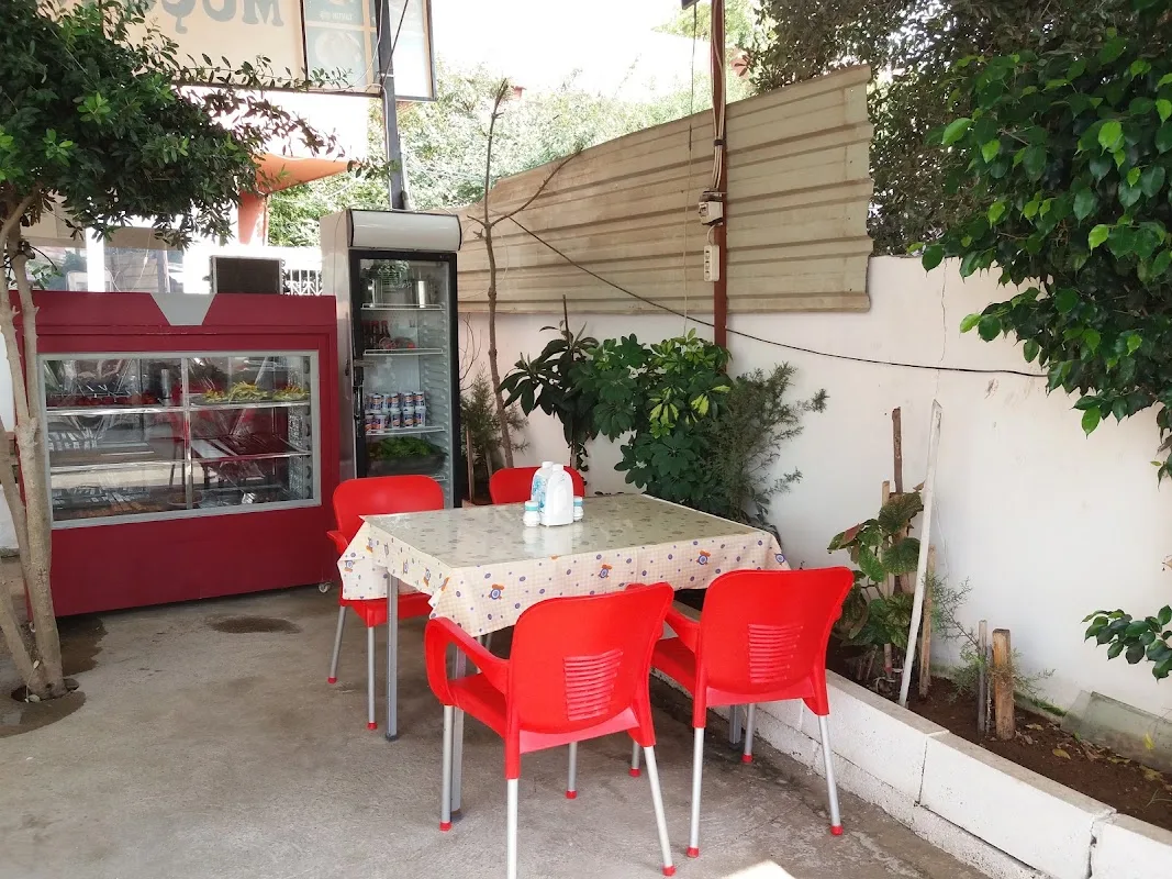Mıçonun Yeri Kebap Salonu
