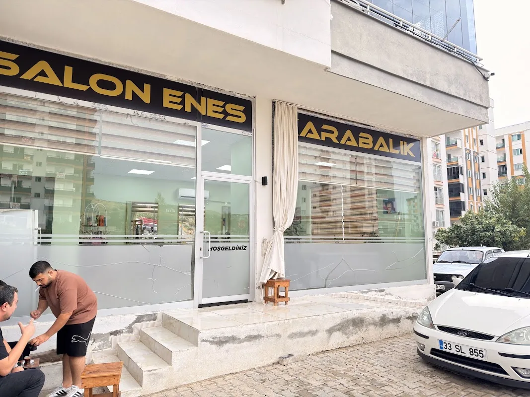 Salon Enes Karabalık