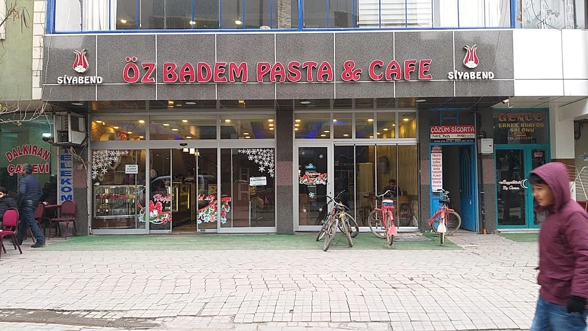 Siyabend özbadem pastanesi