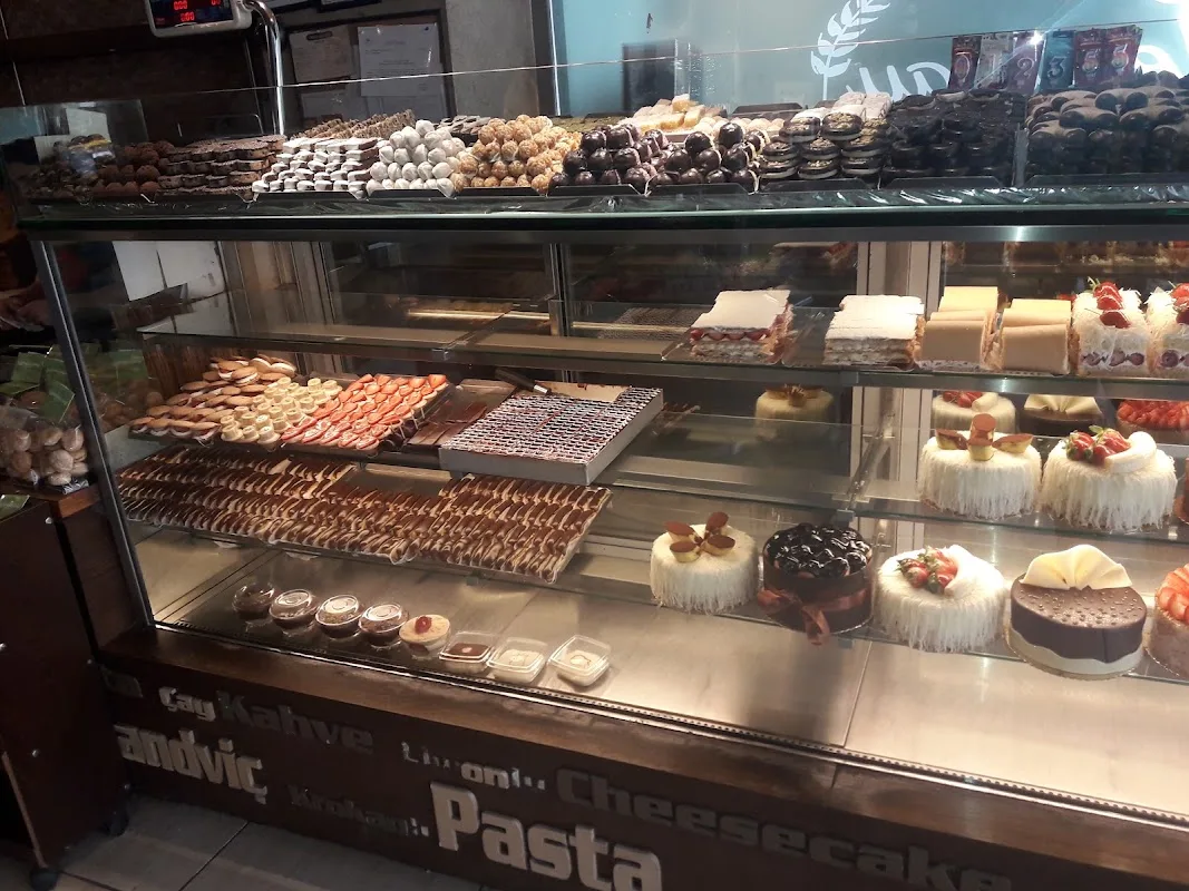Yeşilçay Fırın Pasta Cafe ve Ekmek