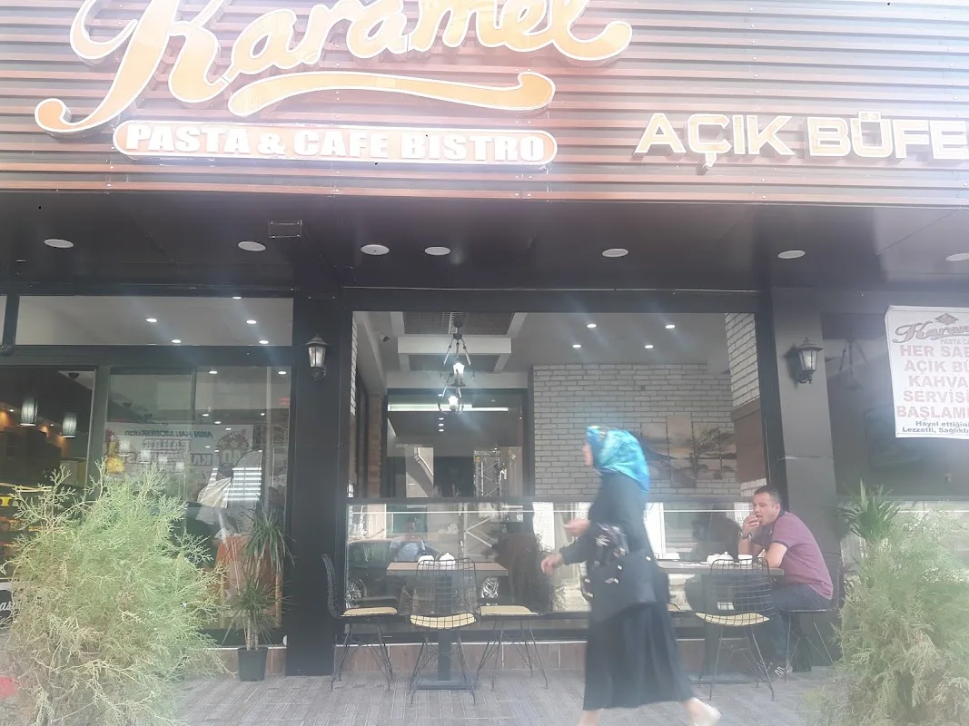 Karamel Pastanesi