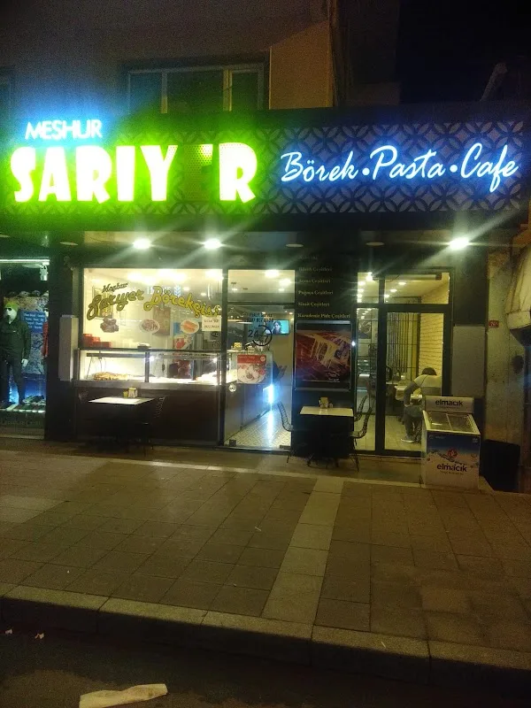 Sefaköy Meşhur Sarıyer Börek Pasta Cafe