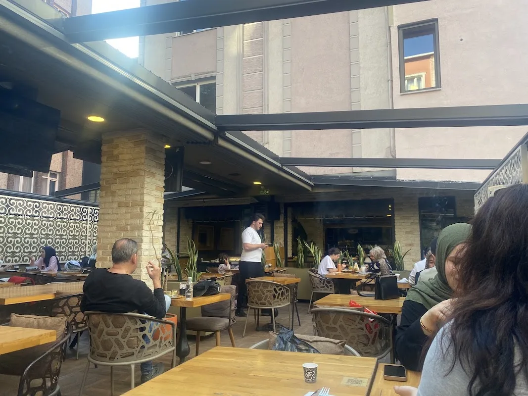 Aşiyan Cafe , Restaurant & Patisserie