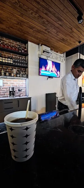 Öz Hakiki Erol Cafe & Bistro