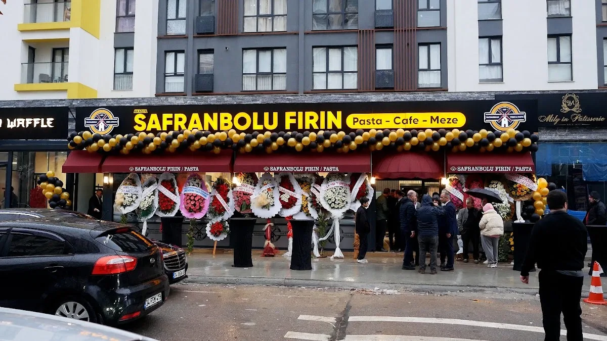 Safranbolu Fırın & Pasta-Cafe-Meze Kurtköy