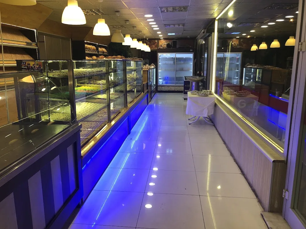 Öz Karadeniz Fırın Cafe