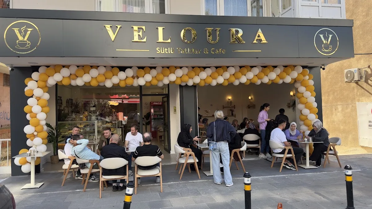 VELOURA SÜTLÜ TATLILAR & CAFE