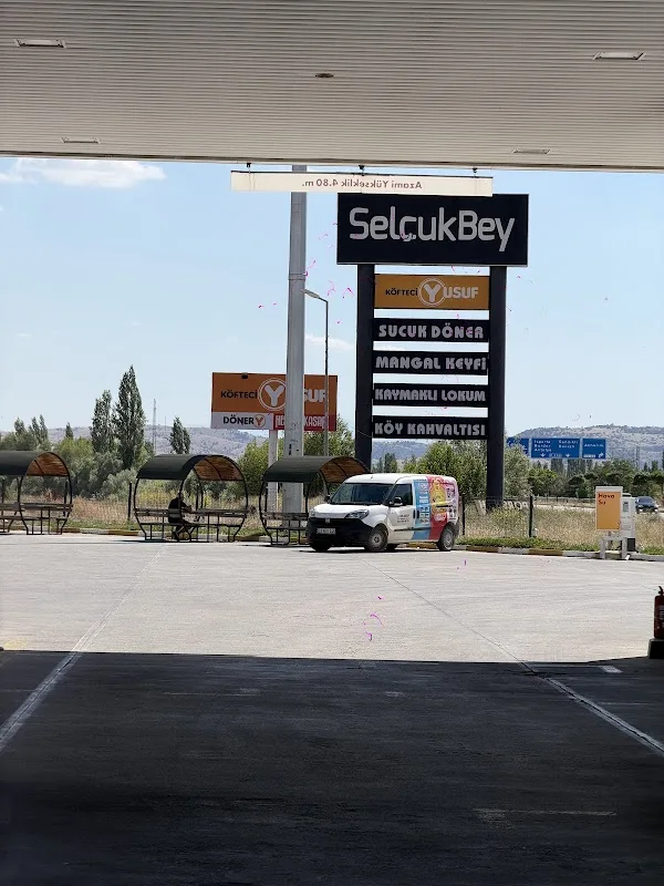 Shell Başkomutan İstasyonu Selçuk Bey Dinlenme Tesisleri