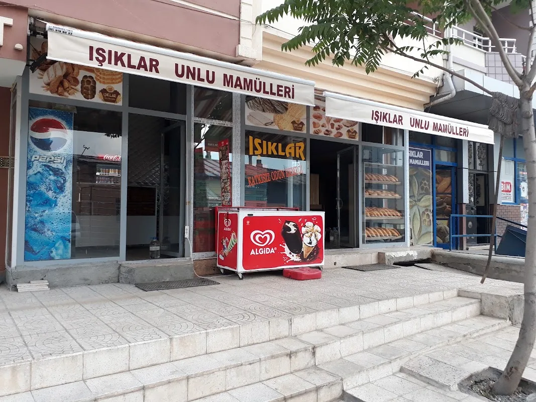 IŞIKLAR UNLU MAMÜLLERİ