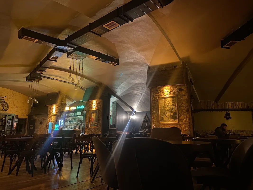 Zeze Cafe Bar