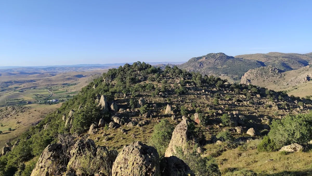 Kayadibi Kayası