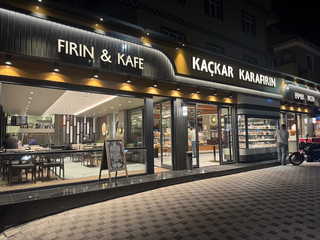 KAÇKAR KARAFIRIN