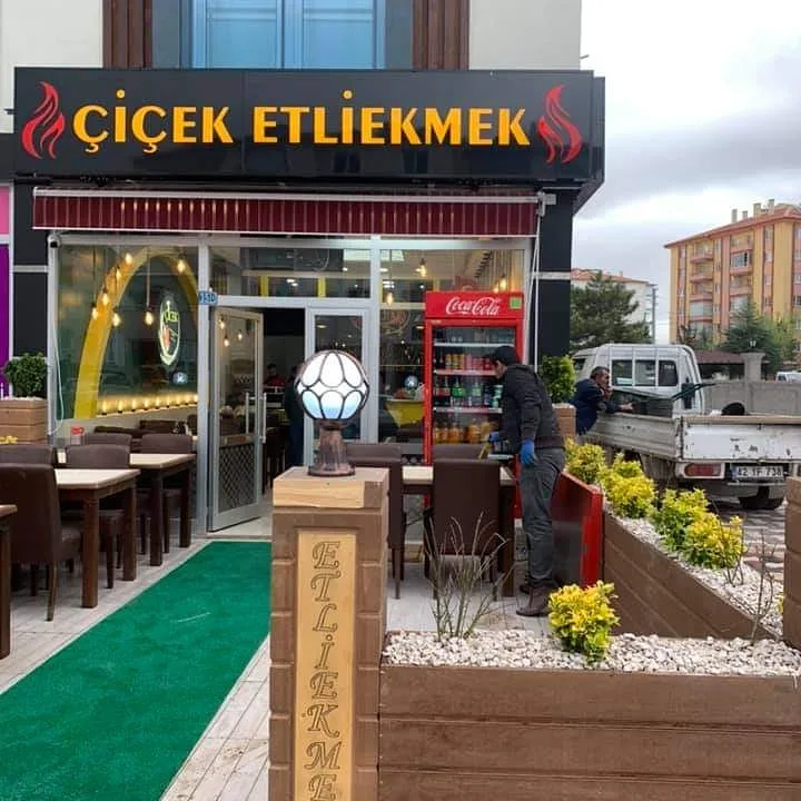 ÇİÇEK ETLİEKMEK & LAHMACUN SALONU