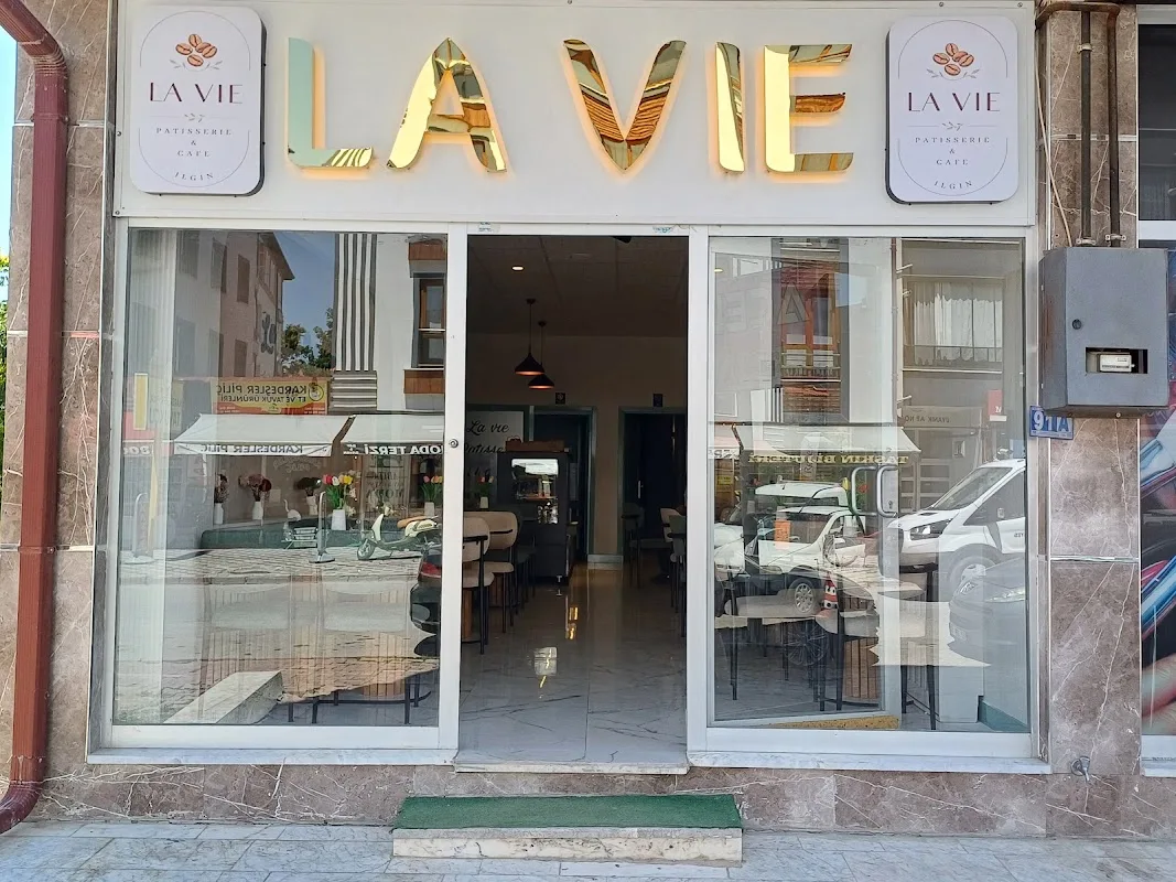 La vie patisserie&cafe