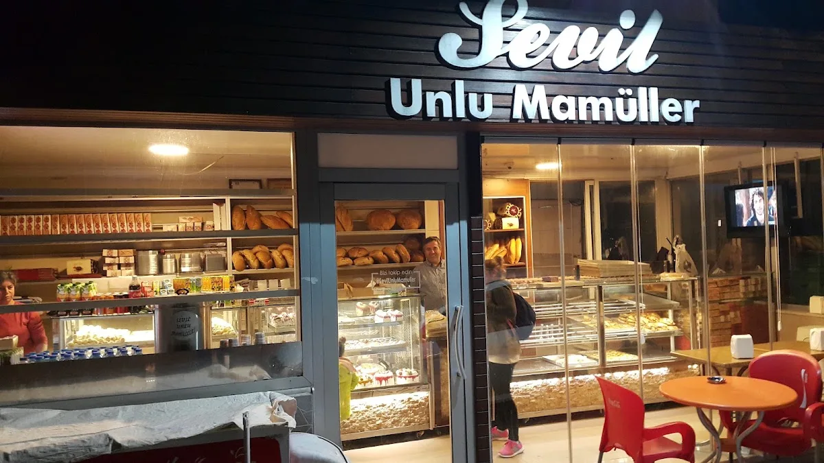 Sevil unlu mamüleri
