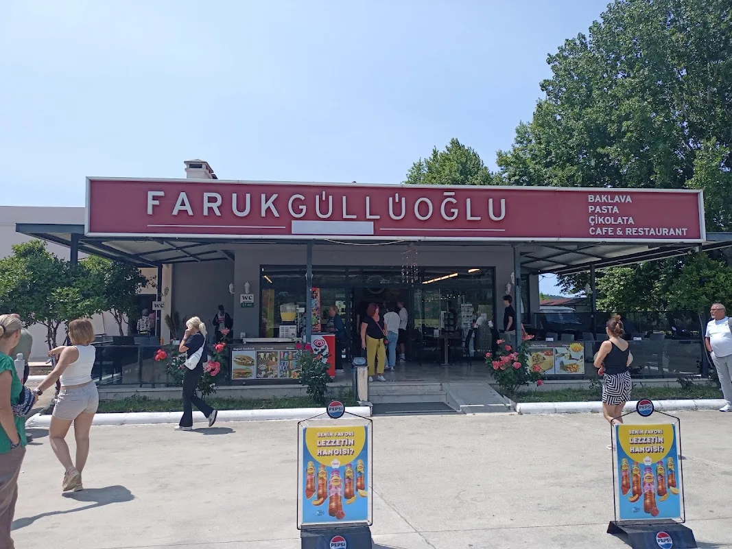 Faruk Güllüoğlu