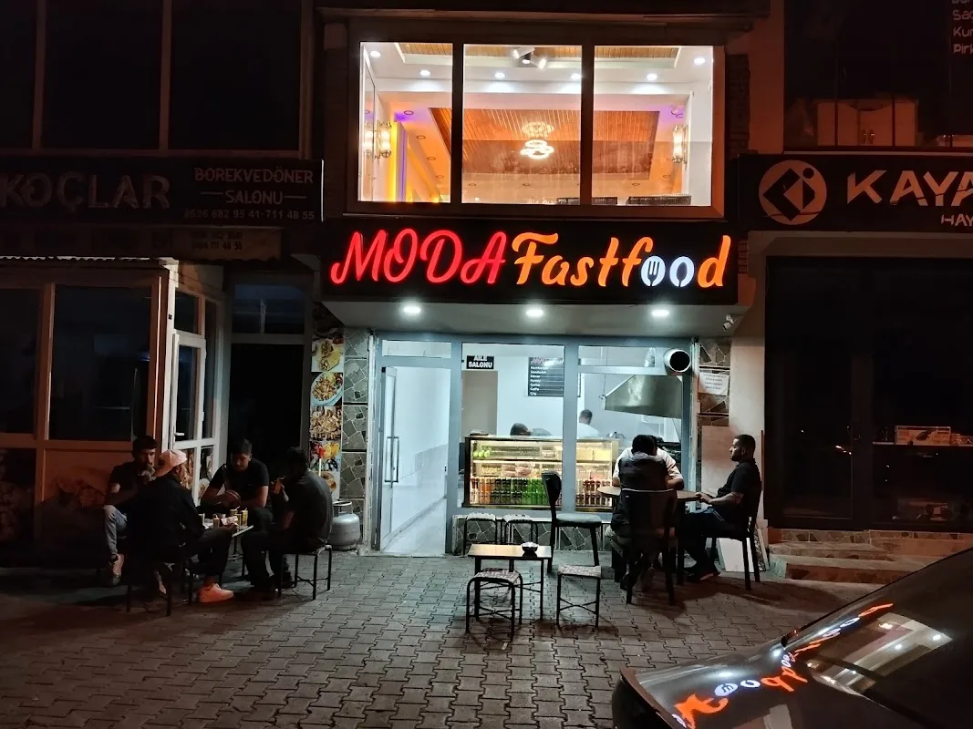 Özkoçlar döner börek salonu
