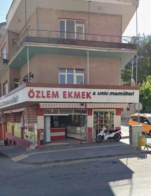 Özlem Ekmek & Unlu Mamülleri