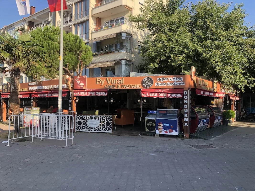 Vural Pastanesi