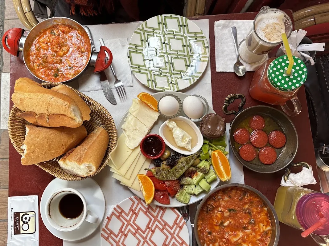 Asmaaltı cafe ve kahvaltı