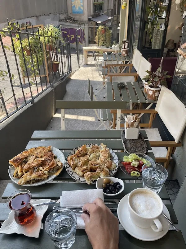 Meraki Cihangir Cafe