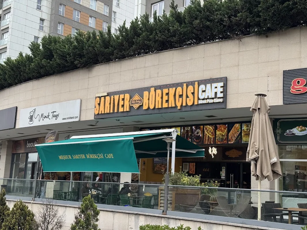 Meşhur Sarıyer börekçisi Sinan usta