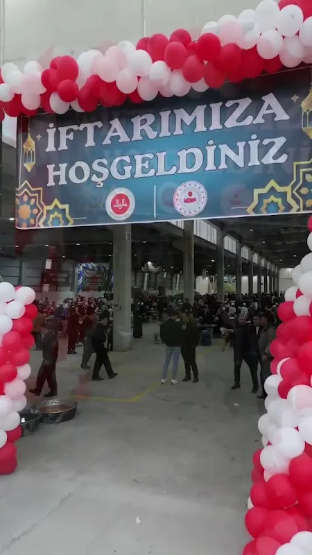 YENİCE BELEDİYESİ KAPALI PAZARYERİ