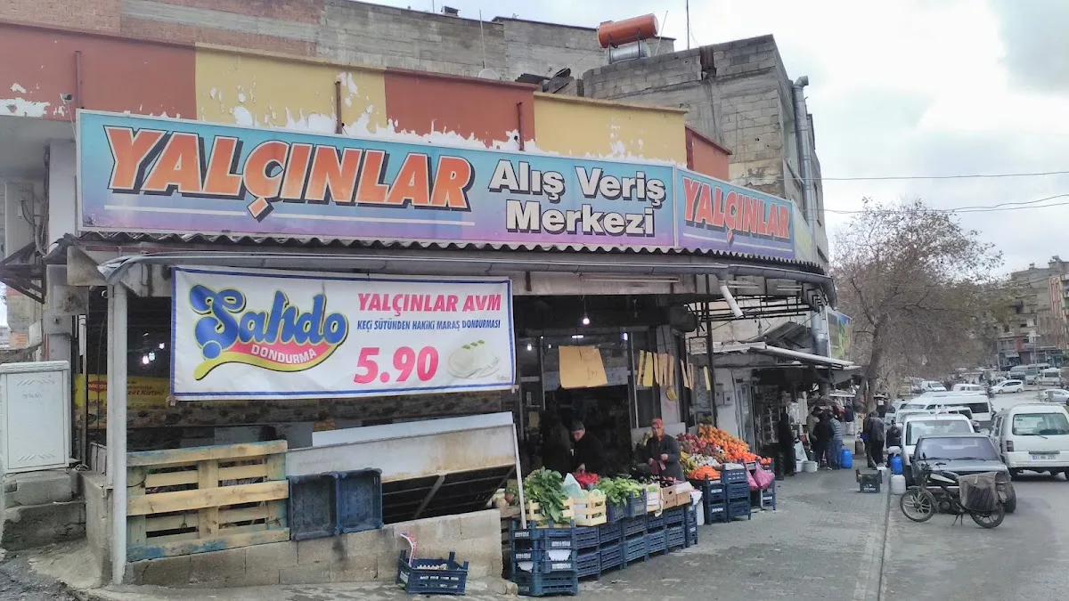 Yalçınlar Alışveriş Merkezi