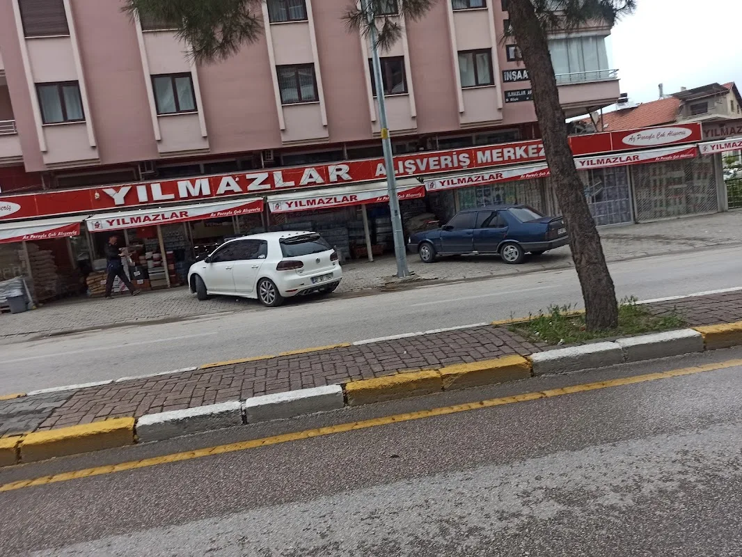 Yılmazlar Alışveriş Merkezi