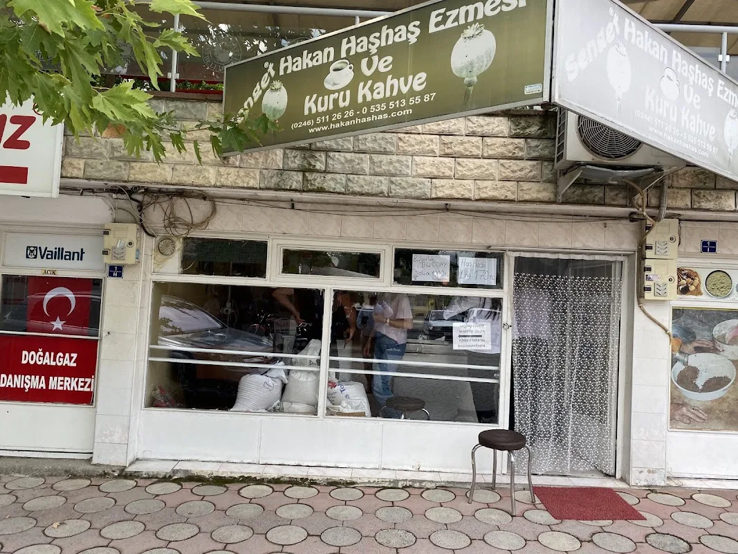 Hakan haşhaş ve kurukahve