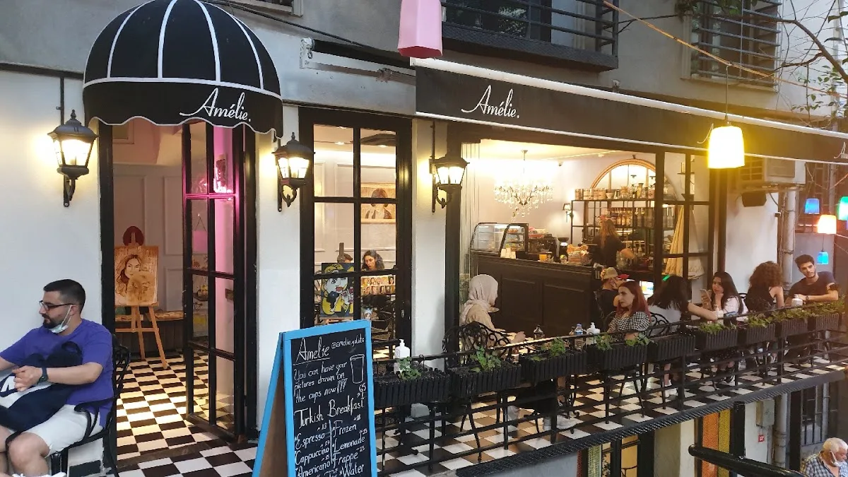 Amelie Galata