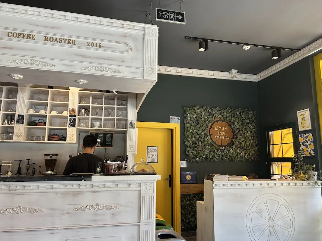 Caffeine Coffee Roaster Akademi