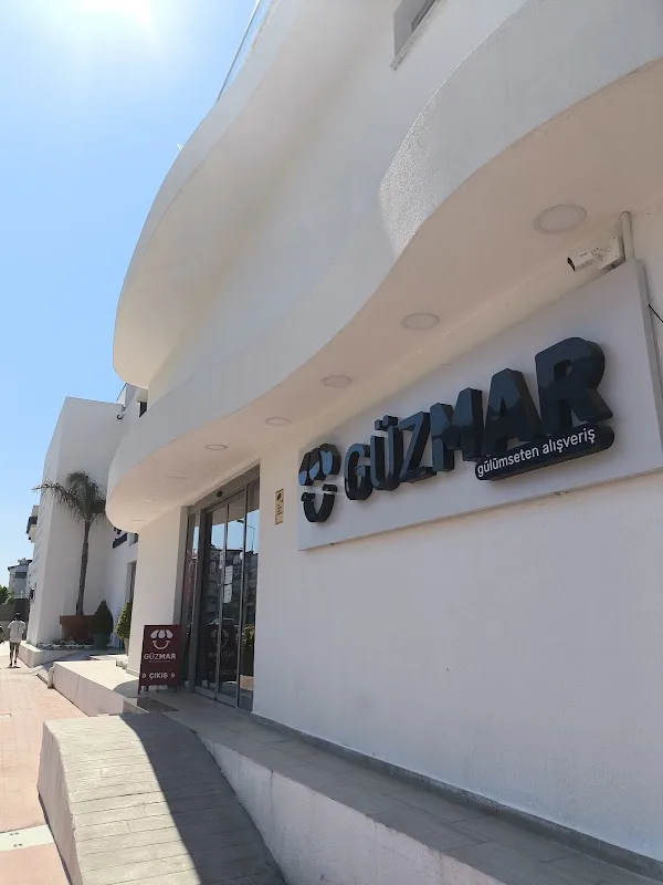 Güzmar Market & Café