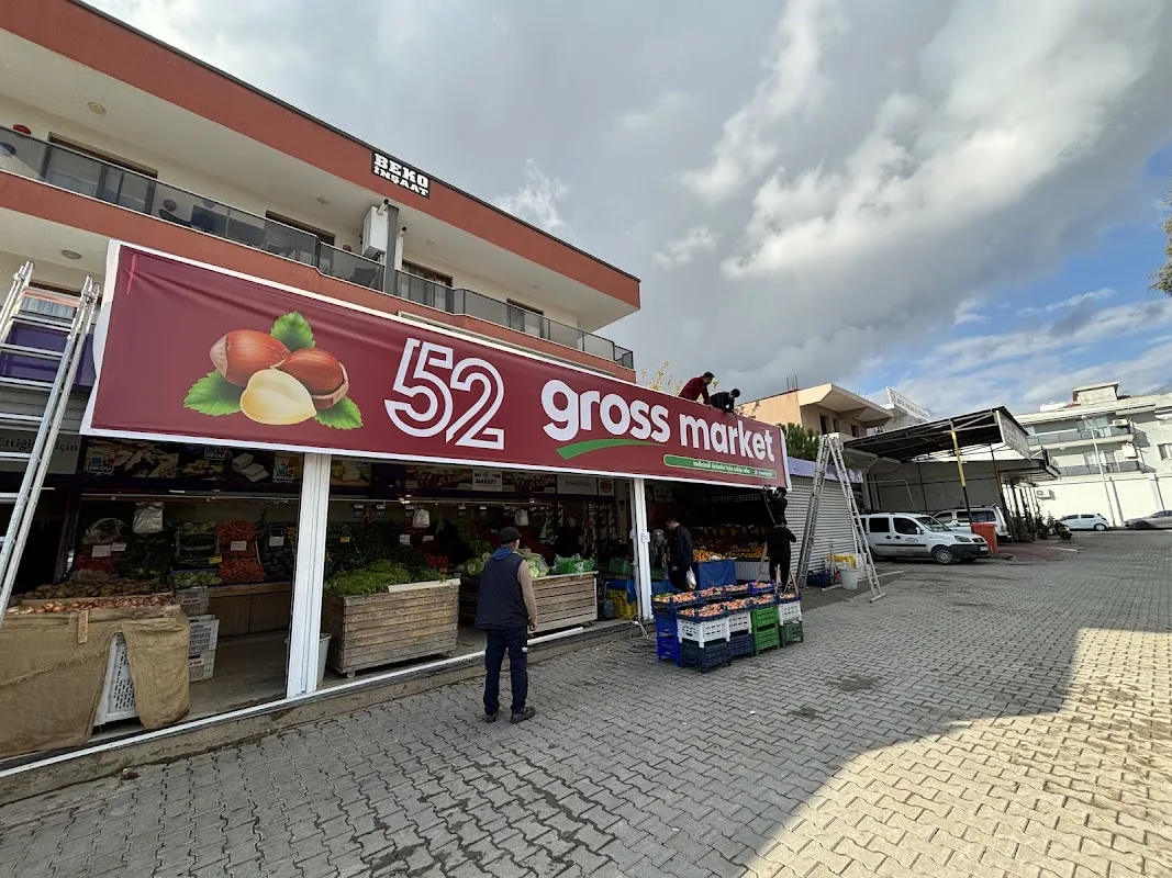 Market 52 (Menderes Market 52 market)
