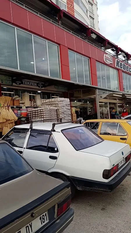 Kebeci Alışveriş Merkezi (Tosya Yolu)
