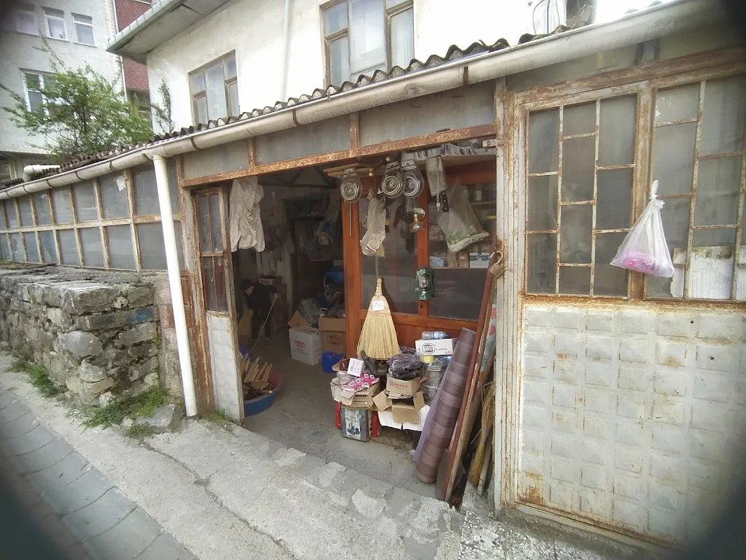 Yılmaz bakkaliyesi