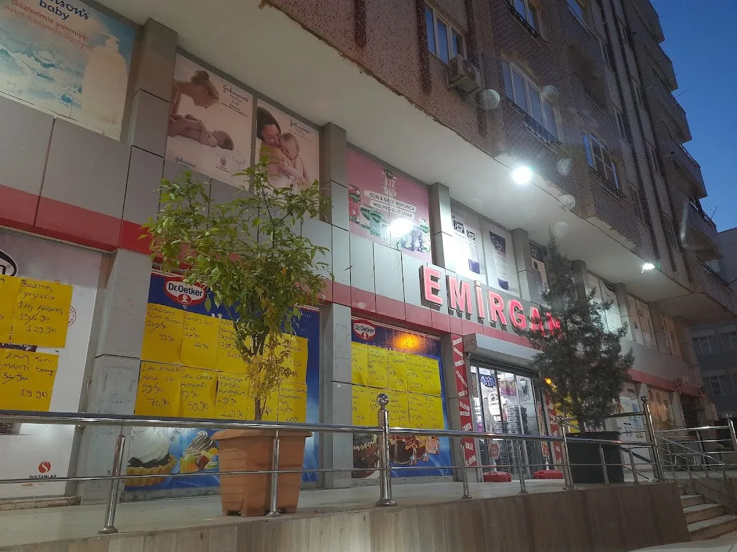 Emirgan Alışveriş Merkezi