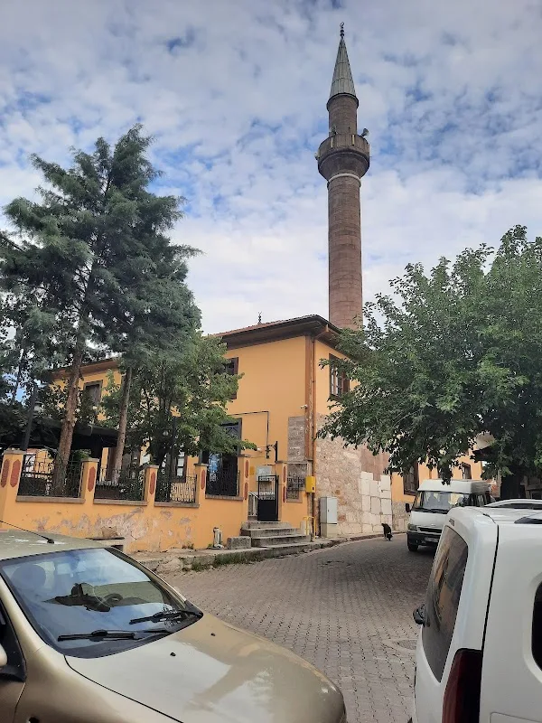 Esen Manav