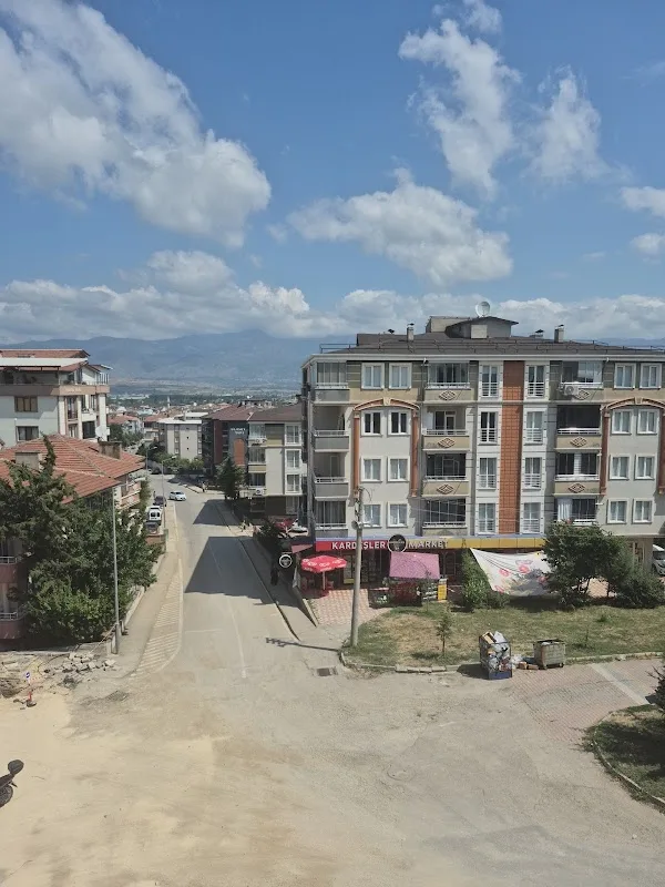 Kardeşler Market