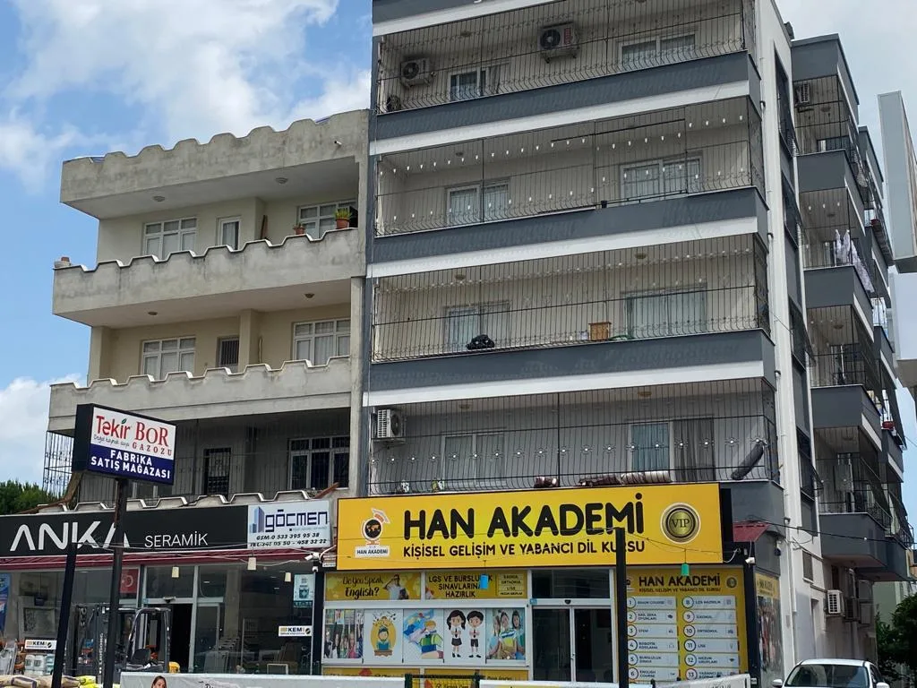 HAN AKADEMİ